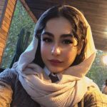 رها کرمزاده