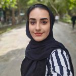 زهرا کریمی