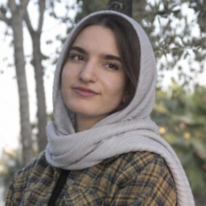 سارا رستمی