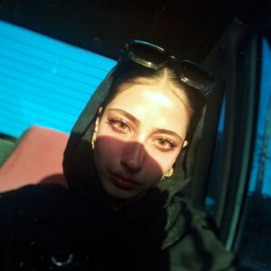 عسل طباطبایی نیا